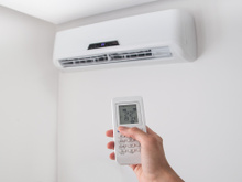 A melhor temperatura pro ar-condicionado gelar sem pesar na conta: descubra agora