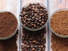 Tipos de café: conheça as diferenças entre os grãos, como escolher o ideal e as formas de preparar