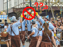 Oktoberfest sem cerveja: veja como se divertir na festa mesmo não gostando da bebida com essas dicas além do chope