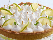 Essa torta de limão é a favorita do almoço de domingo da minha família há mais de 40 anos, ninguém resiste!