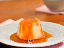 Pudim de leite condensado na caneca: receita deliciosa que fica pronta 3 minutos para quem mora sozinho!