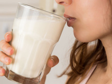 O leite que tem mais cálcio do que até mesmo o leite de vaca, mas ninguém lembra dele