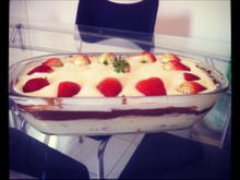 Pavê de morango com chocolate