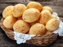 Surpreenda no seu café da manhã com um pão de queijo vegano divino