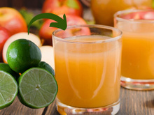 Benefícios do suco de maçã com limão: junte mais dois ingredientes secretos e veja seu corpo desinchar