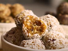 Bolinha de energia proteica: não quero saber de outra coisa desde que aprendi a fazer com um amigo gringo, levo para todo lugar