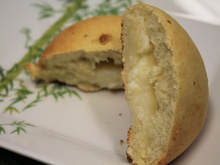 Pão de batata com requeijão