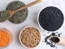 Não sabia que existia tantos tipos de lentilhas! Aprenda como usar os tipos marrom, verde, vermelho e preto