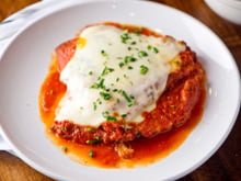 FIlé de tilápia à parmegiana