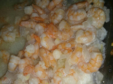 Camarão ao óleo e alho ao forno