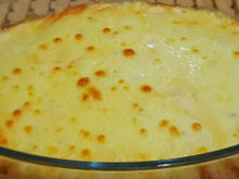 Frango empanado assado com creme de milho