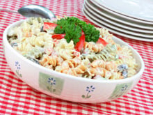 Salada de macarrão com maionese simples