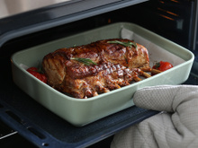 Nem manteiga, nem óleo: o truque para a costela no forno ficar mais macia e saborosa