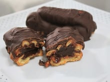 Bomba de chocolate fácil e deliciosa
