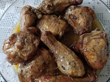 Coxa com sobrecoxa ao molho de laranja