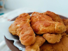 Cansou do frango empanado de todo dia? Veja 17 receitas para aprender a empanar de jeitos diferentes