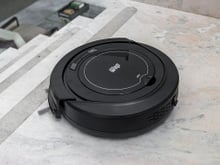 WAP W90 varre, aspira e passa pano e é ideal para quem quer ter o primeiro robô aspirador