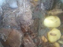 Carne assada na pressão com cerveja