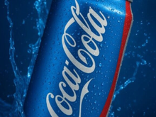 A Coca-Cola azul é real e só existe em um lugar do Brasil, apenas uma vez por ano: o motivo deixa a história ainda melhor!