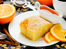 Caldas para molhar o bolo: confira 6 receitas