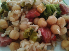 Risoto com calabresa e grão de bico