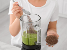 Você está comendo chia errado e não sabia: nutricionista ensina o que fazer para não desperdiçar benefícios