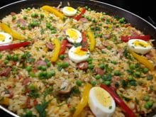 Paella de frango