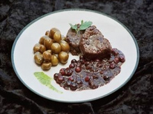 Lombo ao molho de mirtilo (blueberry)