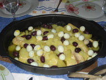 Filé de merluza assado com ovo de codorna