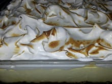 Torta gelada de maracujá, com cookies e merengue - Calazans