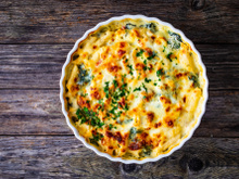 Caçarola de espinafre com mussarela é puro prazer de comer, sua família vai amar tanto que não vai restar nem farelo!