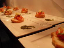 Bruschetta com molho pesto