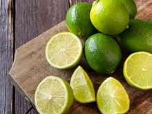 12 inimagináveis utilidades do limão e por que você deve ter sempre pedaços no quarto