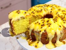 Bolo de maracujá superfofinho com calda cremosa para o lanche da tarde: sempre que faço meus vizinhos sentem o cheiro de longe