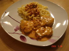 Medalhão de porco com bacon e champignon