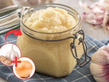 Pasta de cebola e alho é prática de fazer e perfeita para temperar suas receitas com facilidade