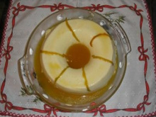 Mousse de jaca com calda de laranja
