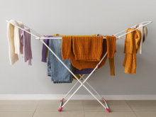 Esses são os 6 truques para acelerar a secagem de roupa no inverno