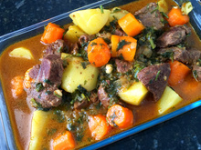 Você precisa experimentar essa receita de carne de panela suculenta se você gosta de comida caseira