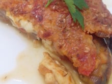 Lasanha de berinjela, tomate e três queijos (vegetariana)