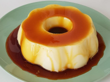 Pudim de geladeira com 4 ingredientes: sem forno, sem ovos e muito fácil de fazer!