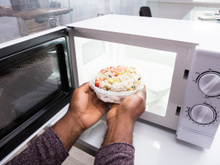 Veja 7 acessórios que podem ser utilizados no micro-ondas