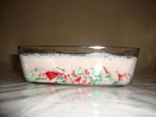 Gelatina colorida com creme de leite