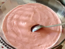 Danone caseiro de morango