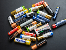 Se você tem pilhas usadas em casa, possui um verdadeiro tesouro: como reciclá-las com esta ótima ideia?