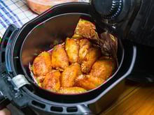 Experimente o mais incrível frango na airfryer: essa é a receita adorada por todos