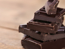Os amantes de chocolate amargo devem ter ciência sobre esses possíveis riscos à saúde