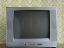 Quem tem uma TV de tubo velha, tem um tesouro: não jogue fora, ela pode valer muito!