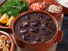 A melhor feijoada é essa do TudoGostoso: receita completa com dicas simples que fazem toda diferença
