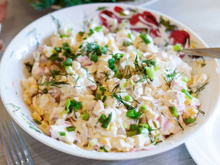Salada com atum e iogurte